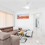 Apartmán Relax In A Heated Pool Complex In The Center Of Golf Del Sur Dm63 *