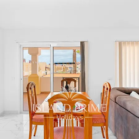 Relax In A Heated Pool Complex In The Center Of Golf Del Sur Dm63