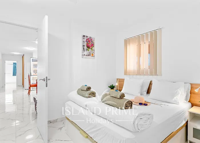 Apartmán Relax In A Heated Pool Complex In The Center Of Golf Del Sur Dm63 *